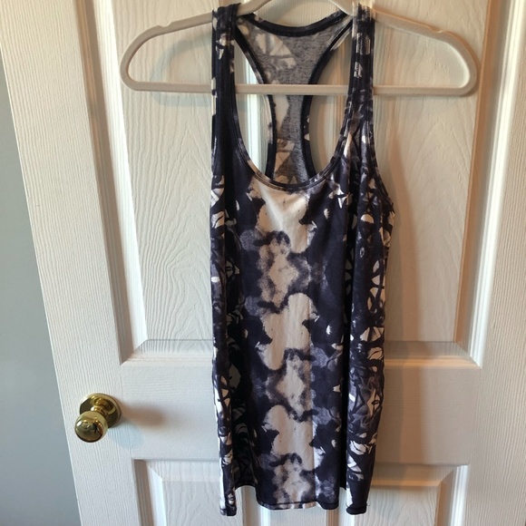 Lululemon Every Yogi Tank Ink Blot White Deep Indigo sz 4 - Picture 4 of 7